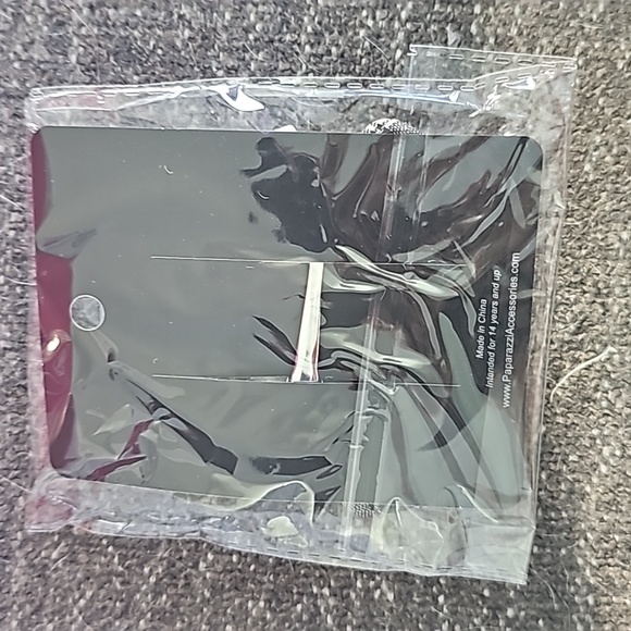 Plaid Picnic Black Hair Clip #2 - Picture 3 of 3